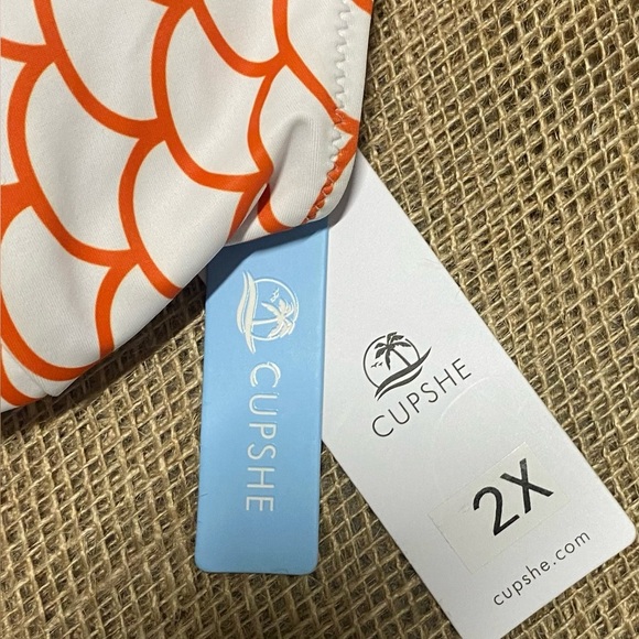 Cupshe Geo Print Scoop Neck One Piece Swimsuit, Size 2X, Adjustable Straps - Picture 5 of 11